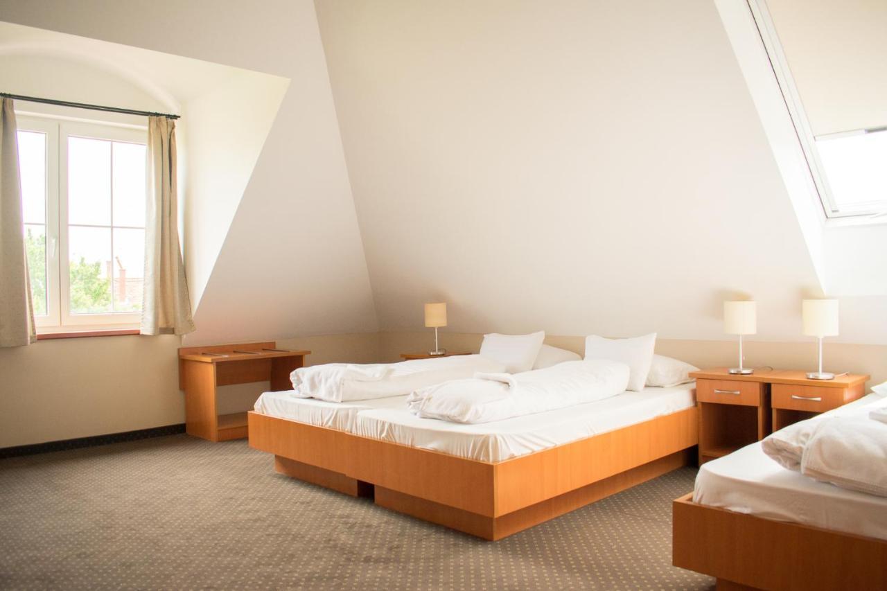 P4W Hotel Residence Szombathely Exterior foto