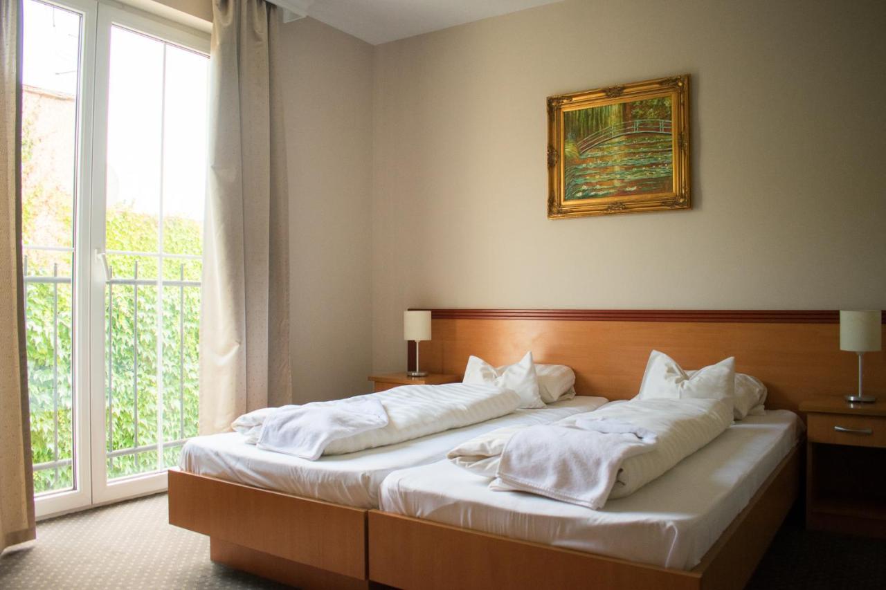 P4W Hotel Residence Szombathely Exterior foto