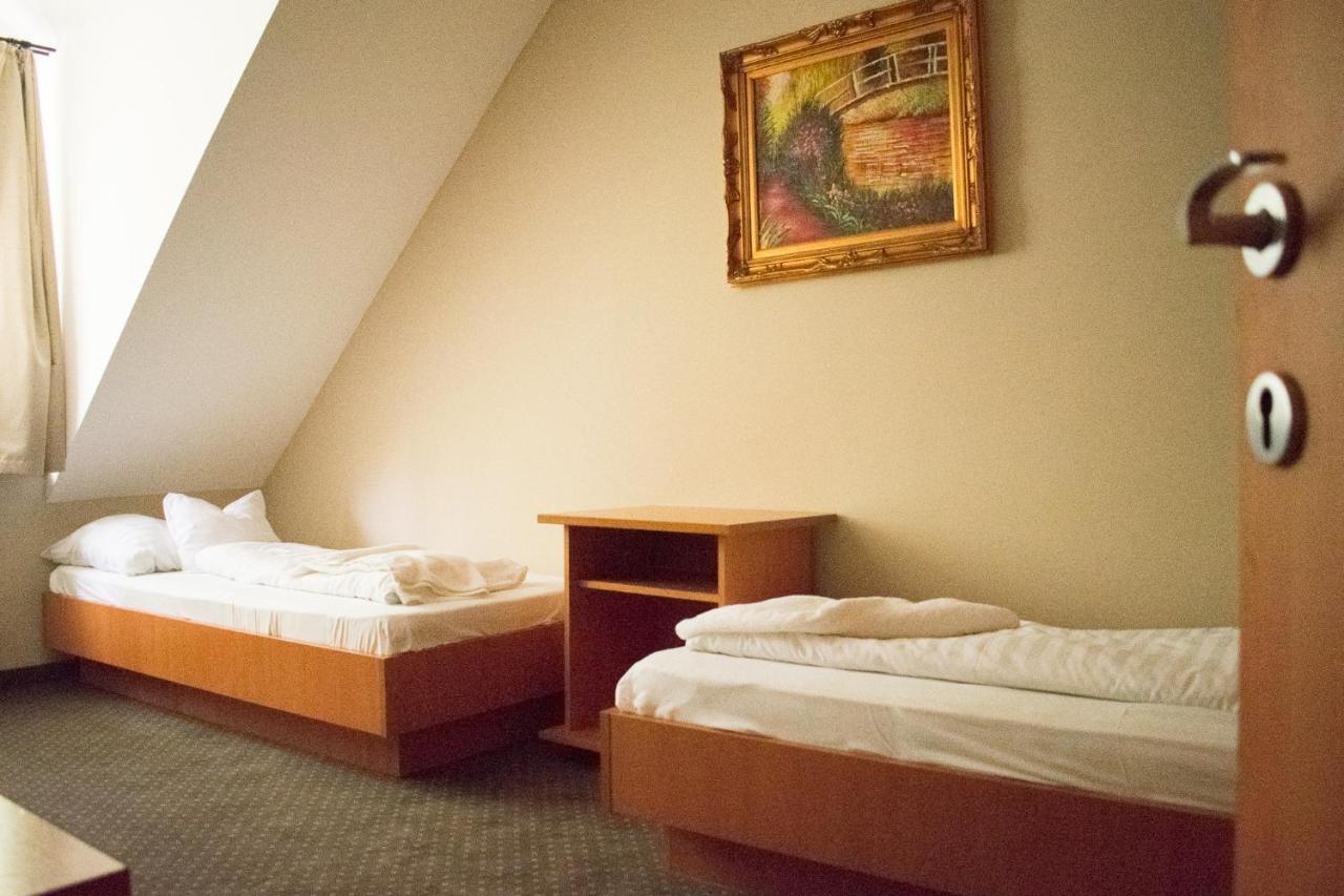 P4W Hotel Residence Szombathely Exterior foto